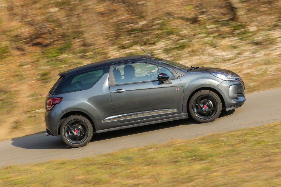  DS 3 Cabrio Performance Line 2016 года  (фото 19 из 20)